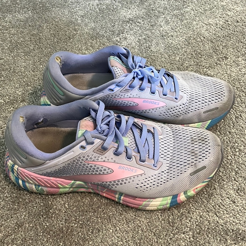 Womens Brooks Adrenaline GTS shoes